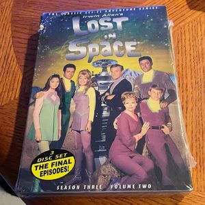 Lost in Space season Three Volume Two 3 Disc Set The Final Episodes